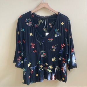 Anthropologie- NWT embroidered floral top, small
